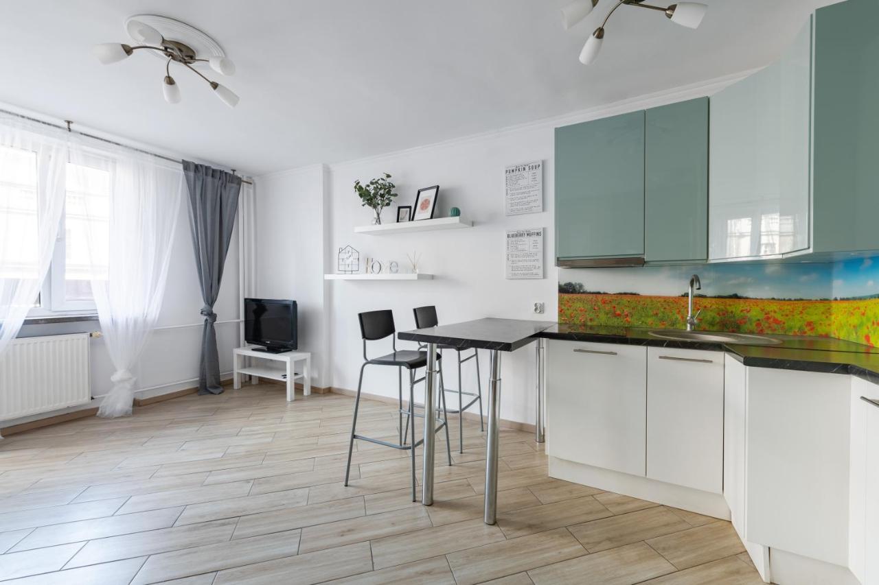 Mokotowska 67: Central Private Apartment with Balcony near US Embassy Warsaw Exterior photo